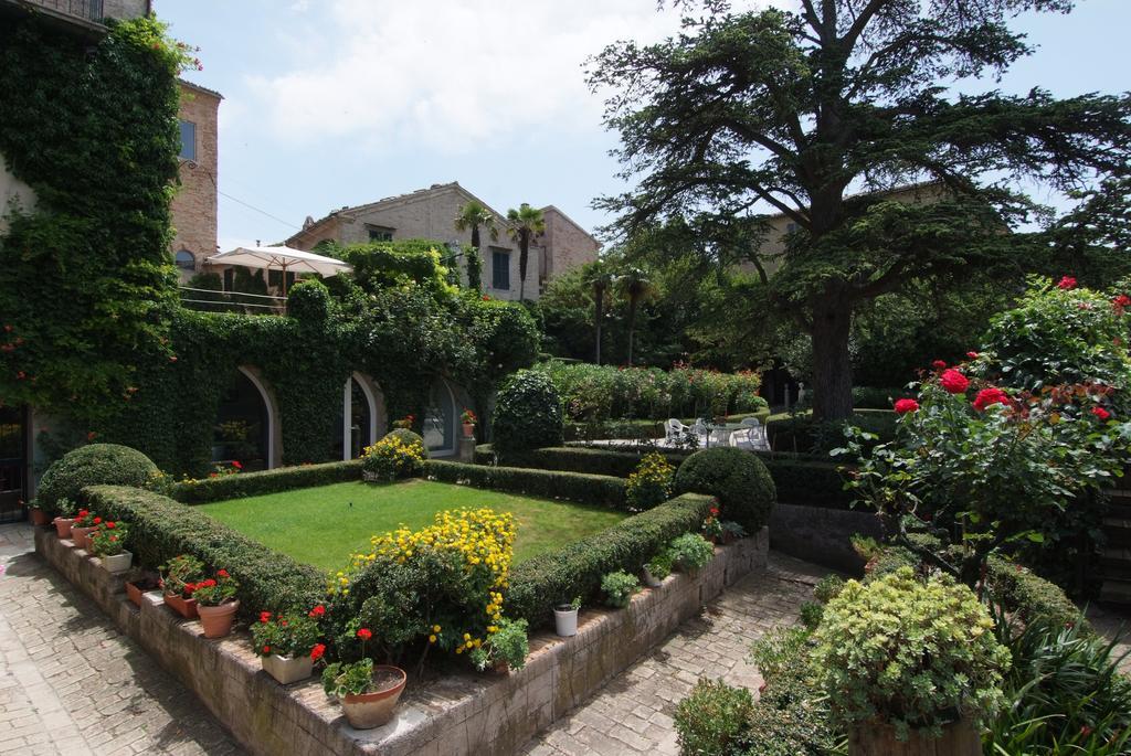 Palazzo Dalla Casapiccola Bed & Breakfast Macerata Bagian luar foto