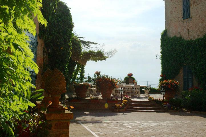 Palazzo Dalla Casapiccola Bed & Breakfast Macerata Bagian luar foto