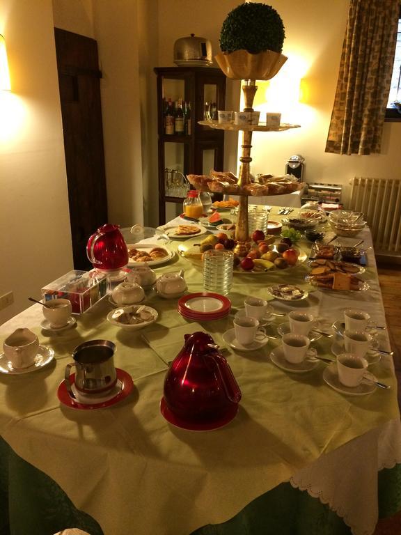 Palazzo Dalla Casapiccola Bed & Breakfast Macerata Bagian luar foto